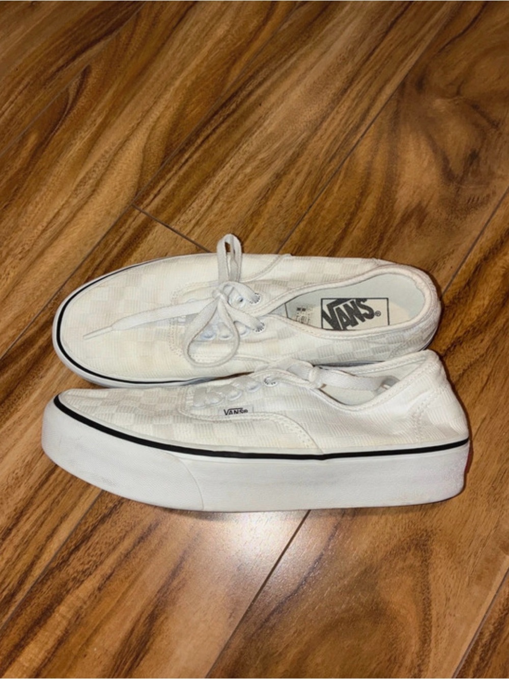 Vans Womens Authentic Checkerboard Low-Top Sneakers in White